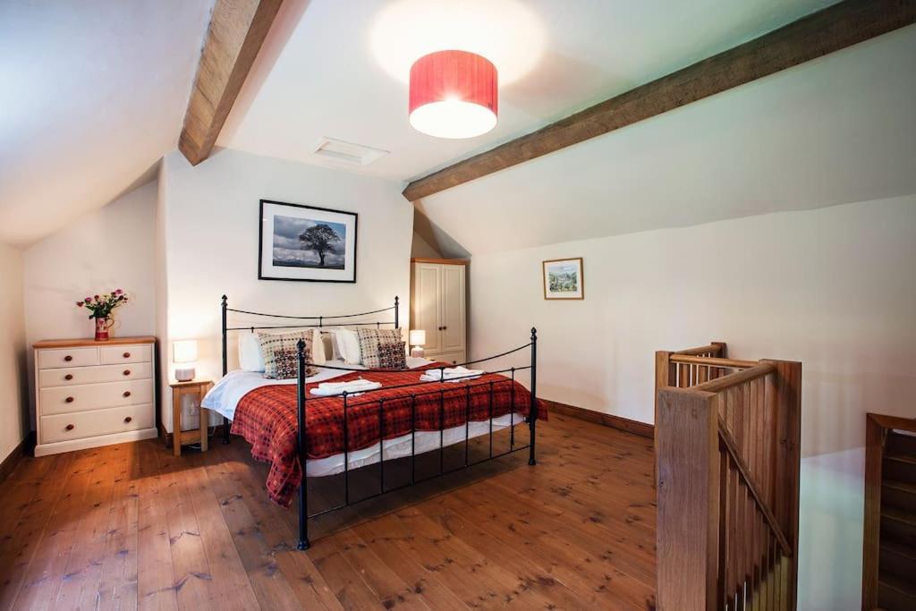 Cabalva Mill Cottage - Very Private And With Views Over The River Wye Clifford エクステリア 写真