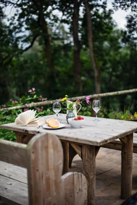 Cabalva Mill Cottage - Very Private And With Views Over The River Wye Clifford エクステリア 写真